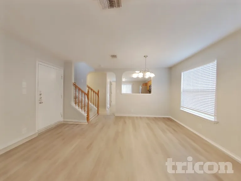 230 Crane Crest Dr — Photo 3