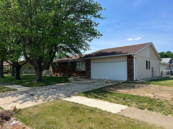 2nd image of 816 Quail Dr
