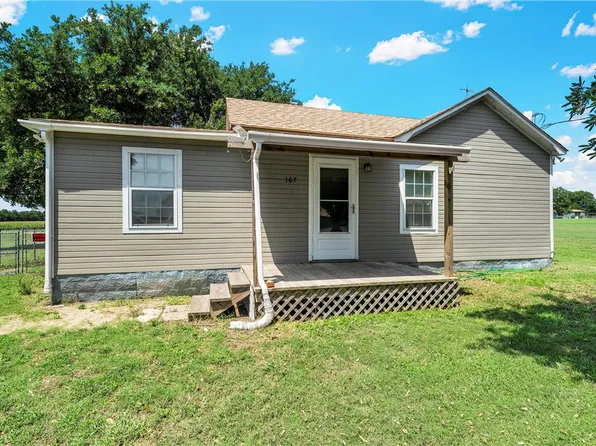 167 Berger Rd, West, TX 76691