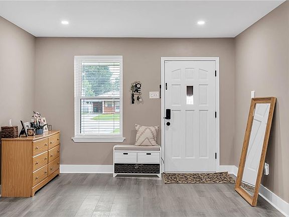 5th image of 4916 Kawanee Ave
