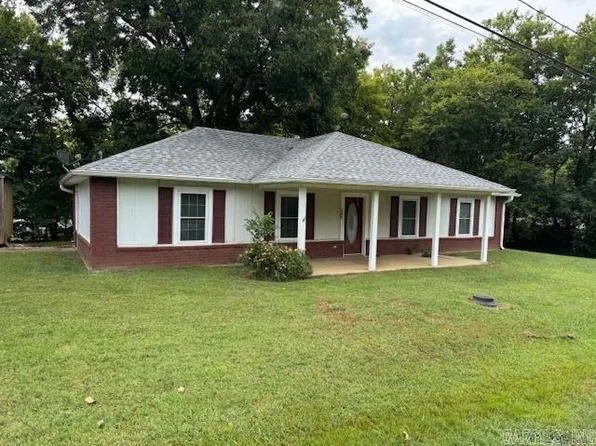 302 S Park St, Pocahontas, AR 72455