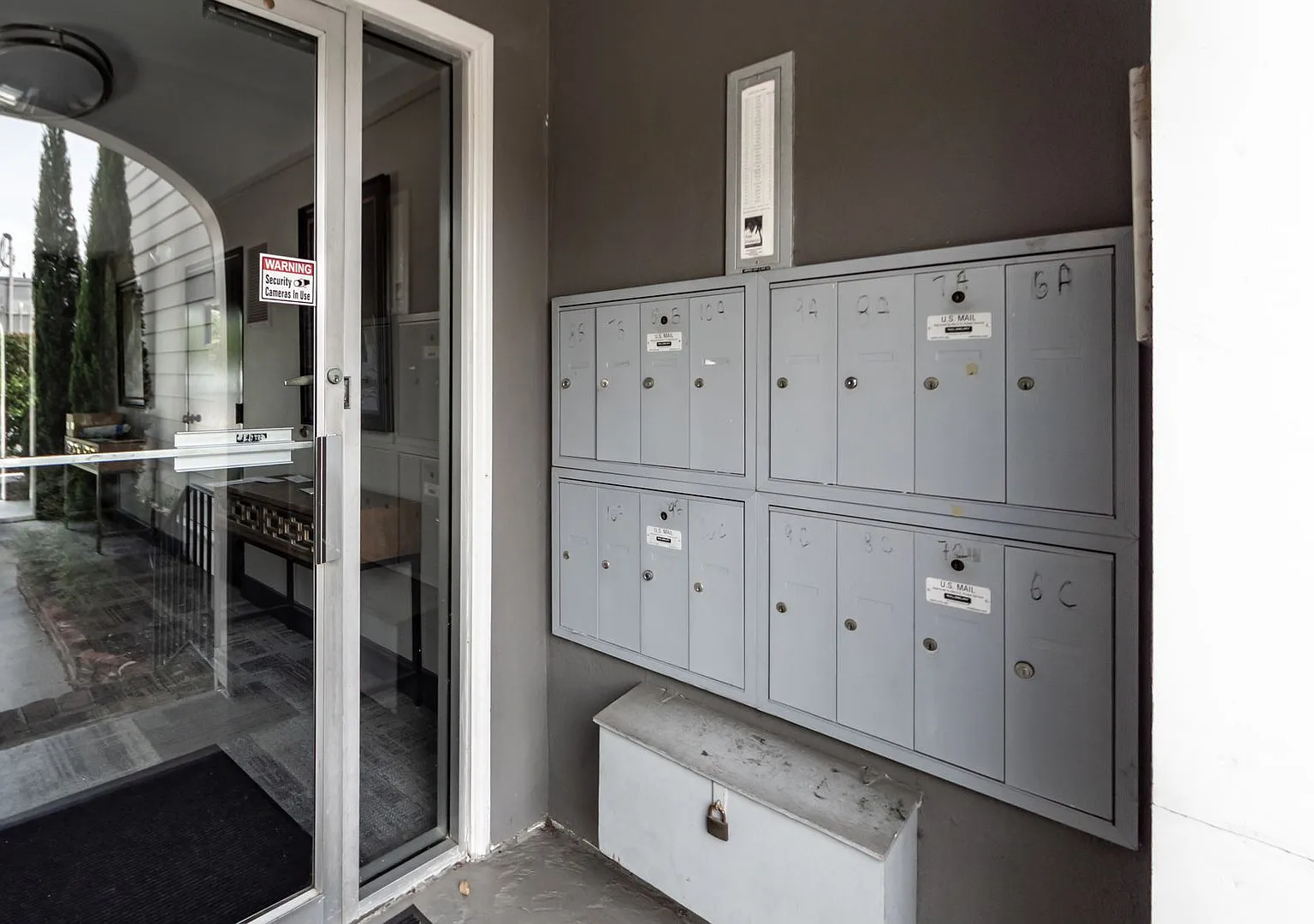 1 Bedroom, 1 Bathroom Condo in Downtown Charleston - Charleston — Photo 3