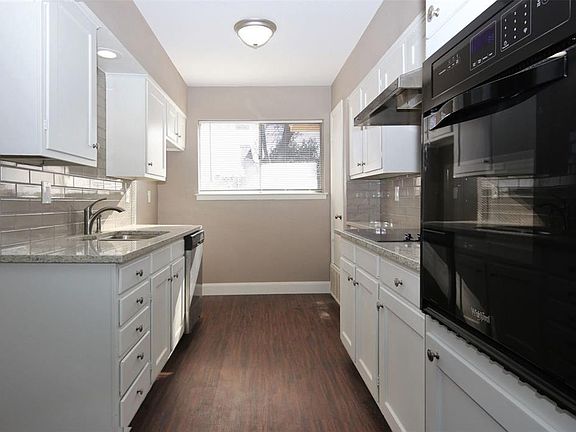 5th image of 513 Lexington Ln