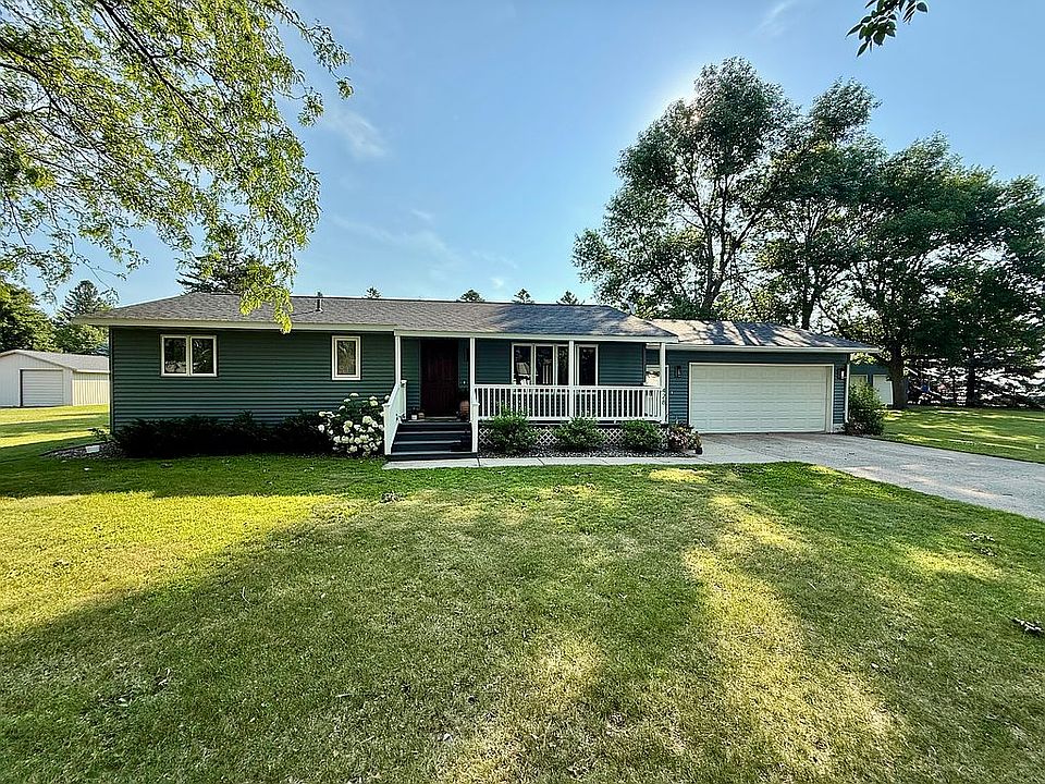 1st image of 428 3rd St SW