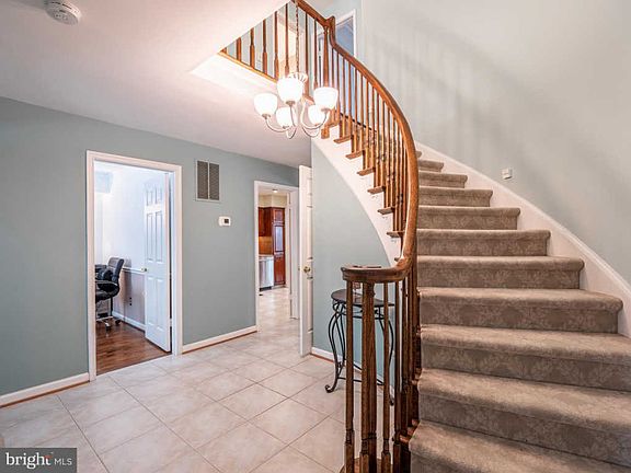 5th image of 15318 Georgian Square Ct