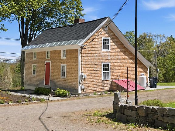 2nd image of 291 Bay Hill Road