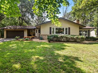 104 Craig Way NE, Fridley, MN 55432