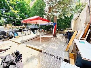 554 Seneca Ave #1C, Ridgewood, NY 11385