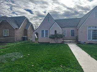 119 & 121 Flower St, Bakersfield, CA