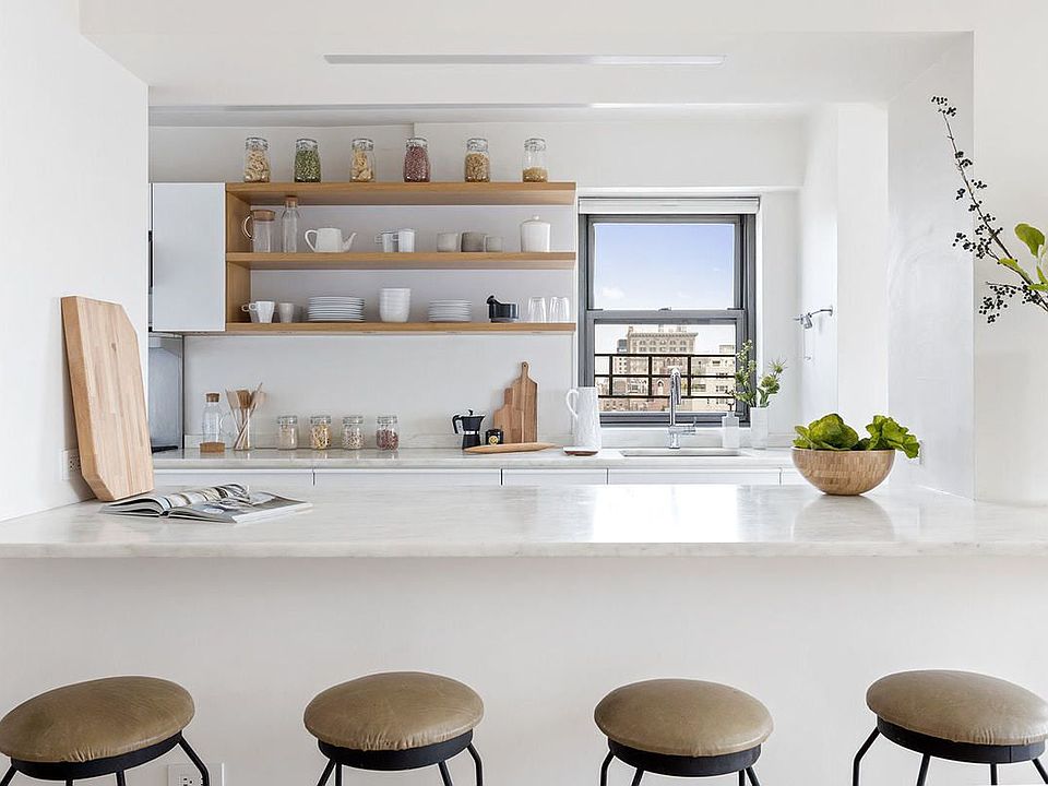 1st image of 175 W 13th St APT 20A