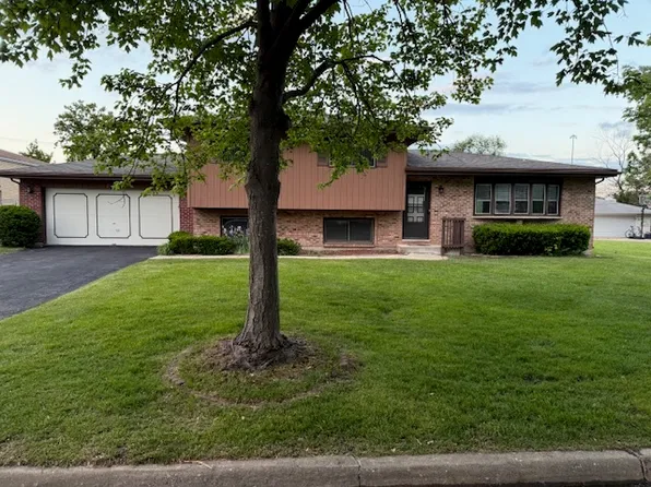 253 W Kimbell Ave, Elmhurst, IL 60126
