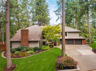 16021 Parelius Cir, Lake Oswego, OR 97034