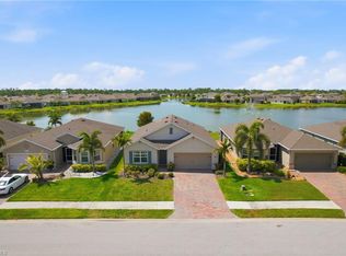 3422 Cancun CT, CAPE CORAL, FL 33909