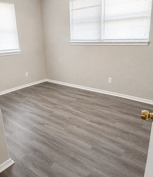 3508 Meadowbrook Dr — Photo 6