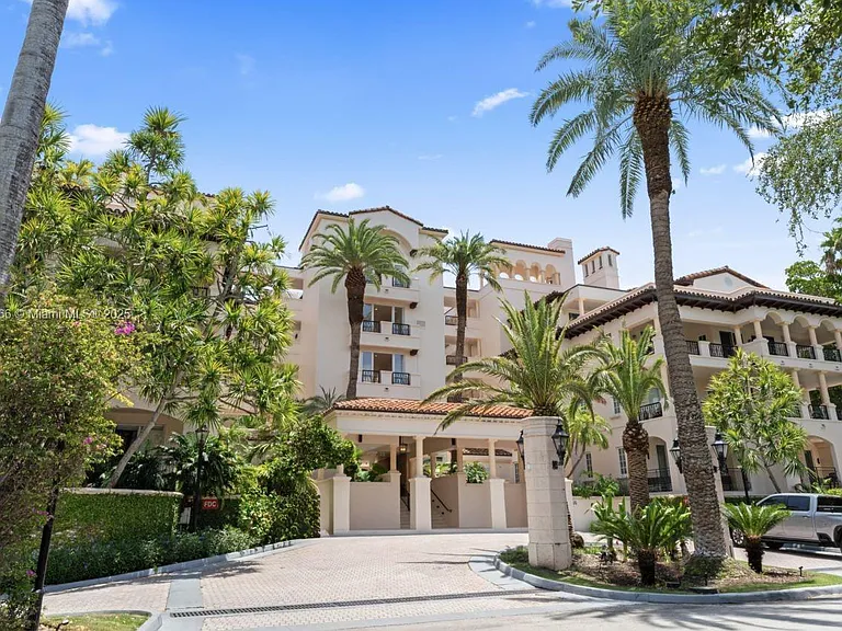 19143 Fisher Island Dr #19143 — Photo 77