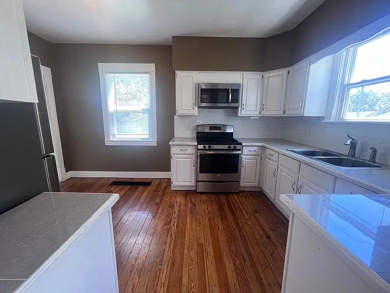 1040 Powers Ave NW — Photo 41