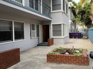 1055 East Broadway, Long Beach, CA 90802
