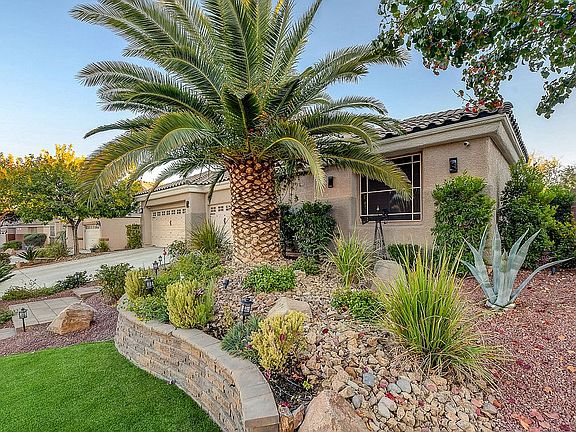 2nd image of 2805 Tropicbird Dr