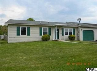 2061 Brentwood Dr, Middletown, PA 17057