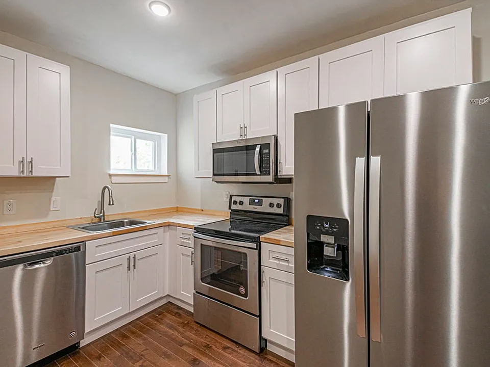 2061 South St #2R