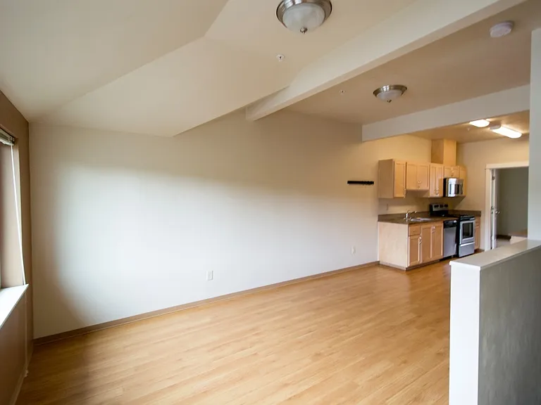 648 E 17th Ave #1-20 — Photo 5