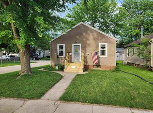 643 S Carolina Ave, Mason City, IA 50401