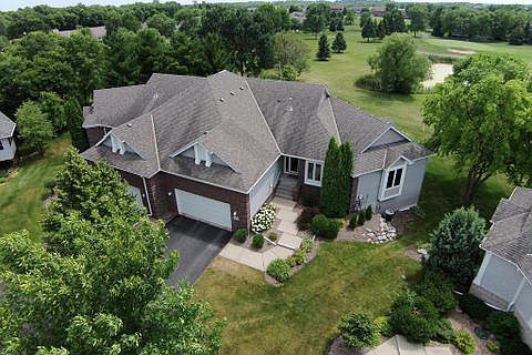 Executive Golf Townhome!