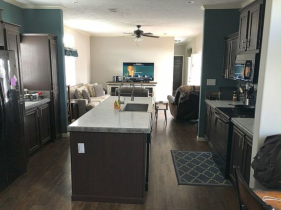 Kitchen to living room