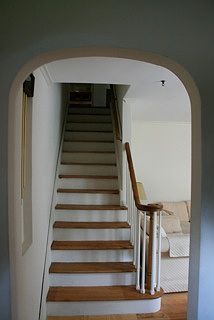 Foyer w/large closet/storage