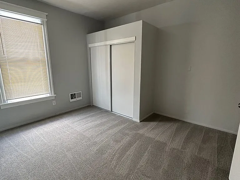 1764 Quesada Ave — Photo 18