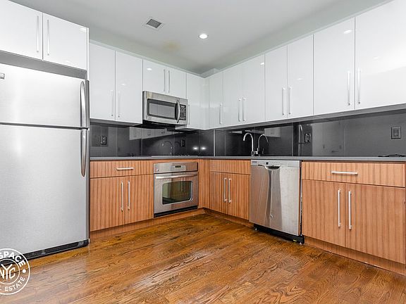 2nd image of 1209 Dekalb Ave #5220X