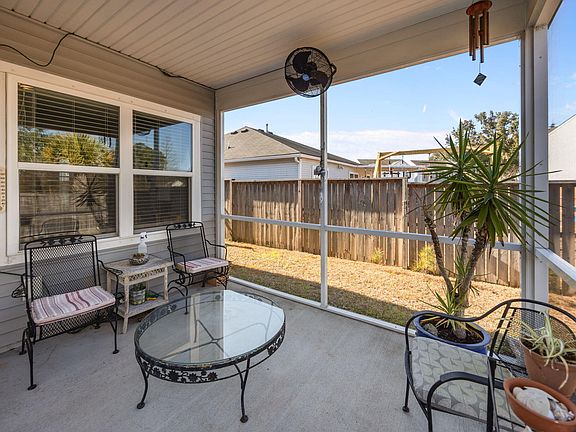5th image of 3050 Vincent Astor Dr