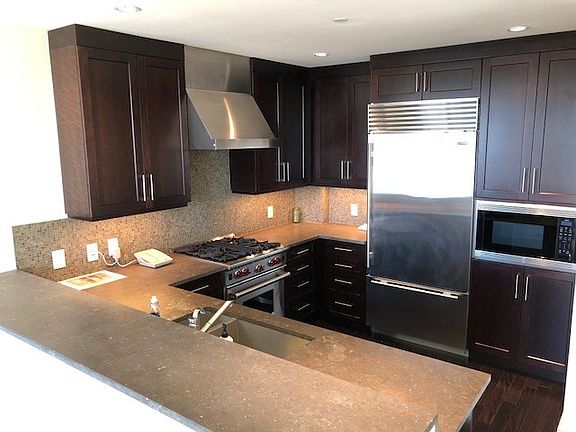 3rd image of 98 San Jacinto Blvd #1001