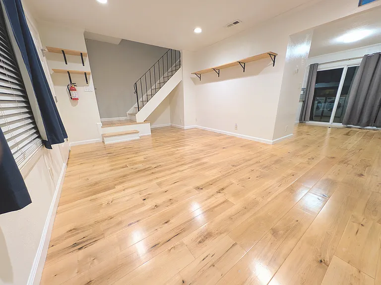 4759 Saginaw Cir — Photo 4