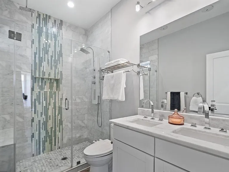 1501 1st St NW #1 — Photo 3