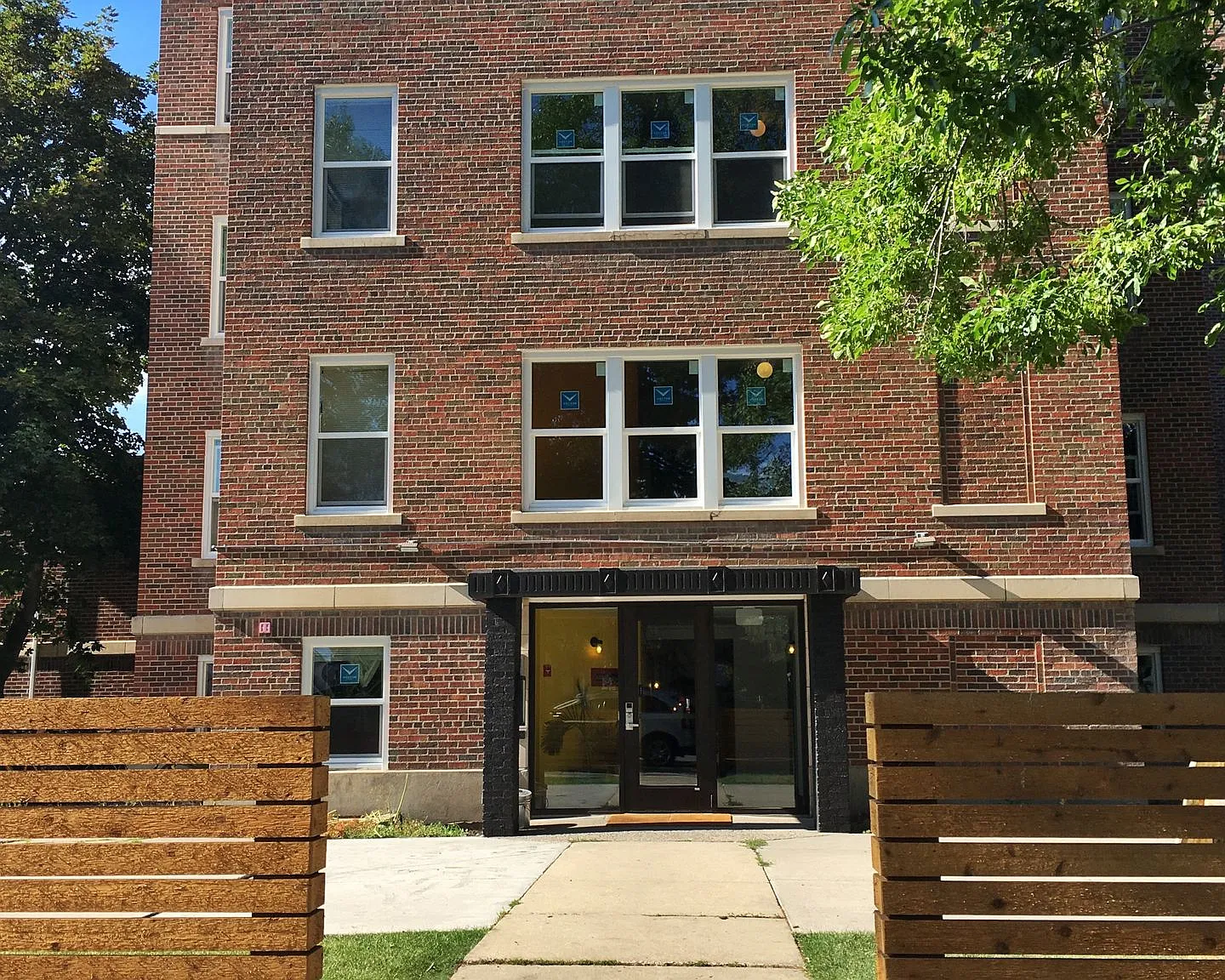 Apartments in the HEart of downtown Bozeman! — Photo 2