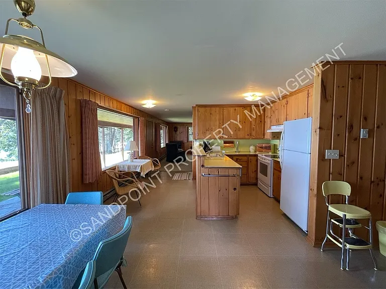 270 Eameshore Dr — Photo 15