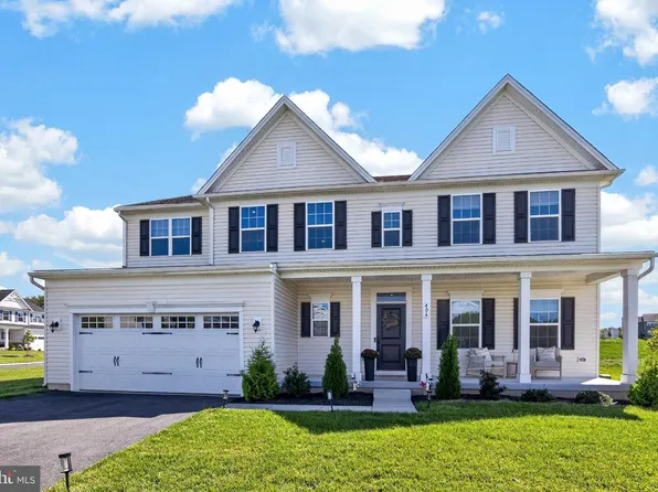 406 Crenata Dr, Honey Brook, PA 19344