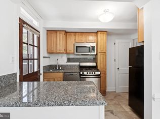 915 Jefferson St, Alexandria, VA 22314