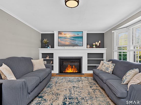 3rd image of 76 Chamberlain Road