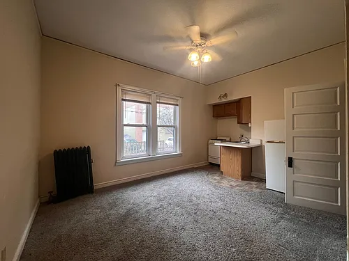 1830 N Oakland Ave Photo 1