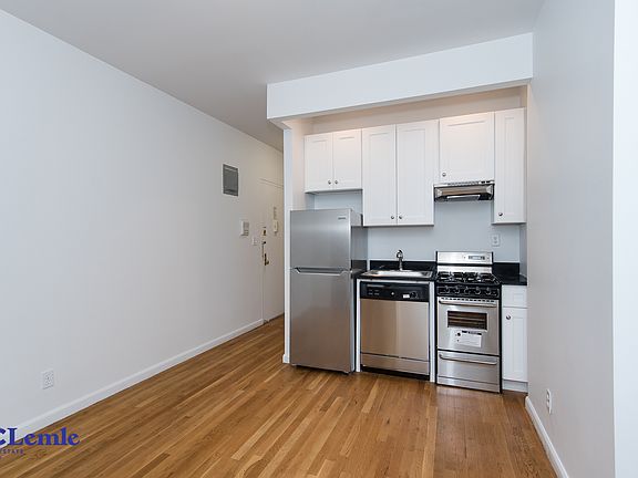 2nd image of 450-452 E 81st St #3RE