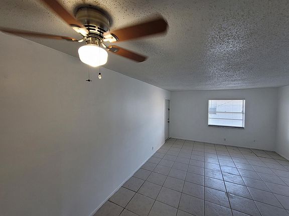 3rd image of 3731 SW 60th Ave APT 3