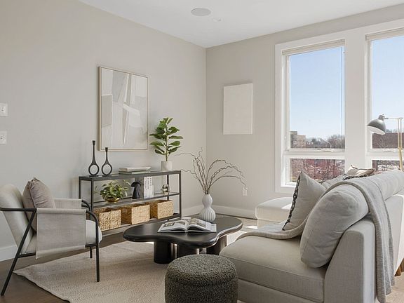 5th image of 17 Chestnut Ave #3A