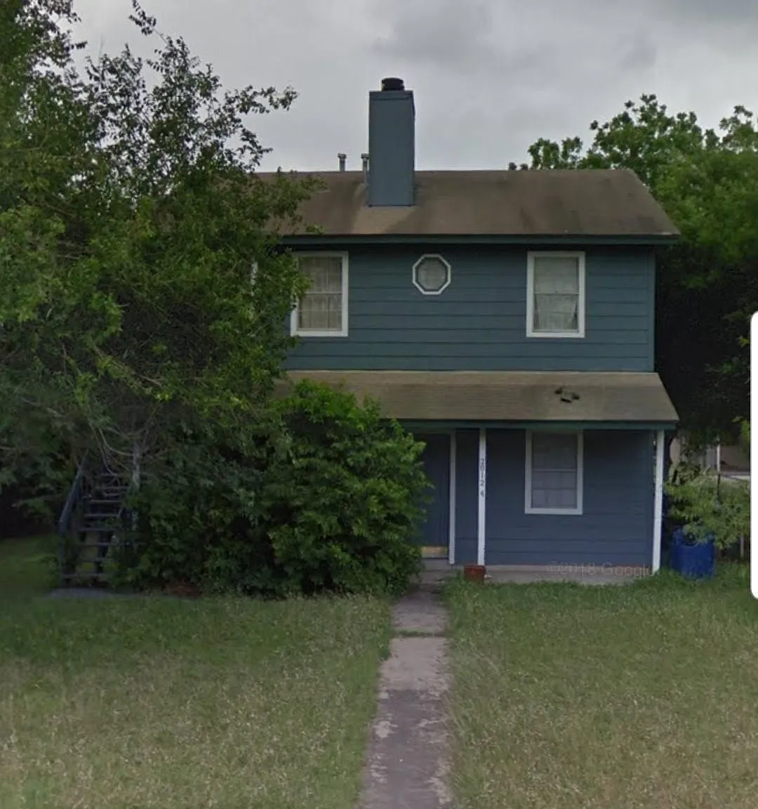 2 bed, 850 sqft, $1,200 — Photo 1