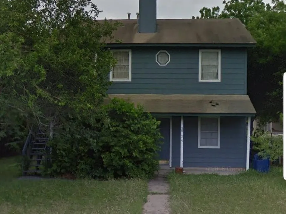2012 E Stassney Ln