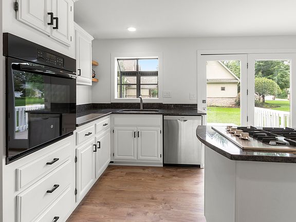 4th image of 42695 N Linden Ln