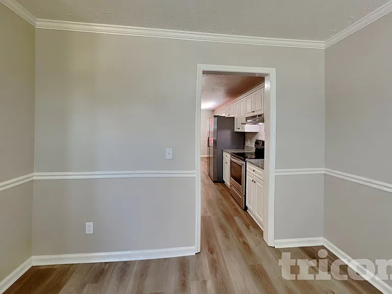 800 Chaney Woods Dr — Photo 4