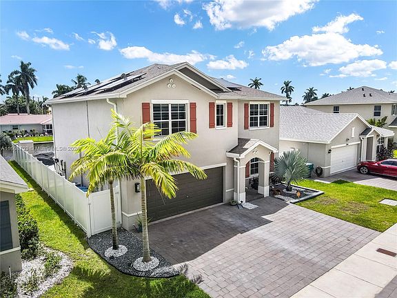 2nd image of 1188 NW 208th St