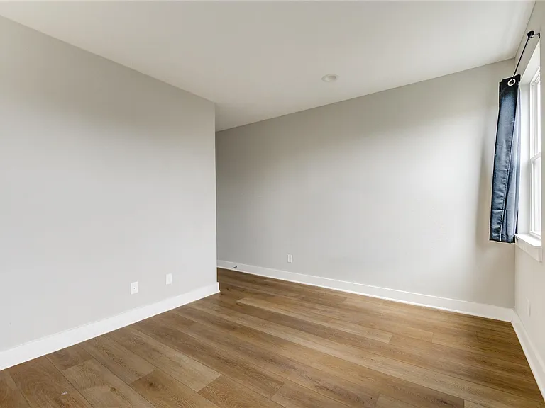 4220 McKinley St — Photo 29